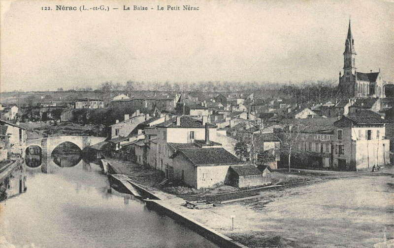 Carte postale ancienne Nerac La Baise Le Petit Nerac à Nérac