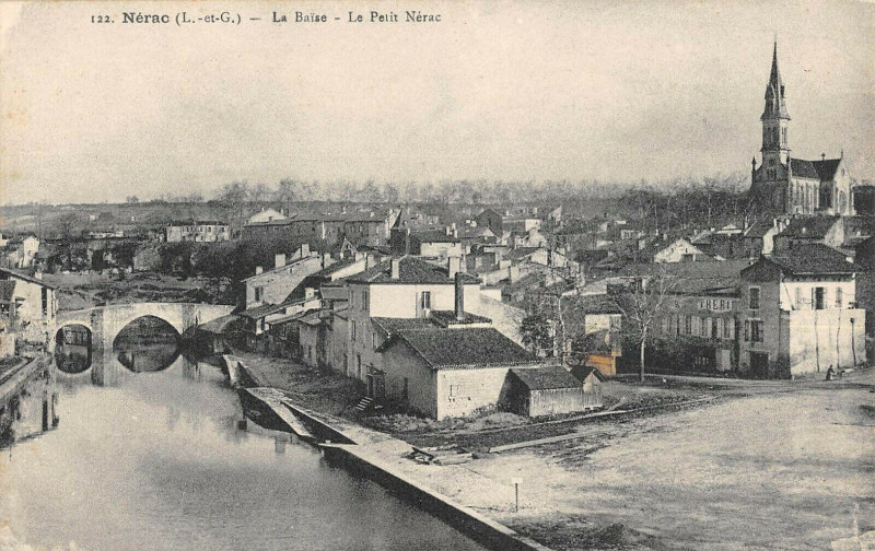 Carte postale ancienne Nerac La Baise Le Petit Nerac à Nérac