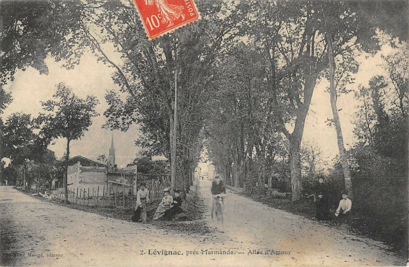 Carte postale ancienne Levignac Allee D'Amour