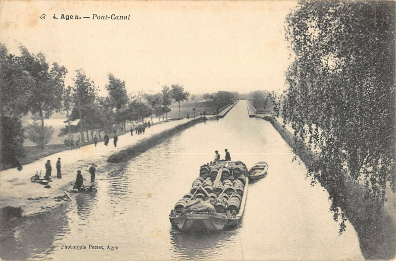 Carte postale ancienne Agen Pont Canal à Agen