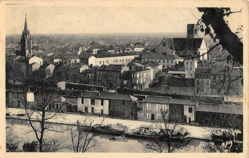 Carte postale ancienne Agen Vue Generale à Agen
