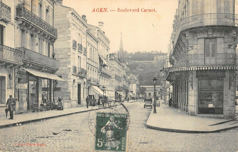 Carte postale ancienne Agen Boulevard Carnot à Agen