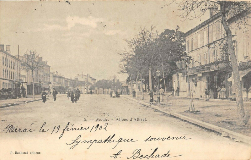 Carte postale ancienne Nerac Allees D'Albret à Nérac
