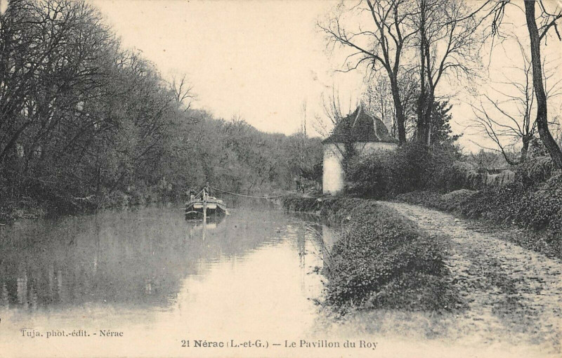 Carte postale ancienne Nerac Le Pavillon Du Roy à Nérac
