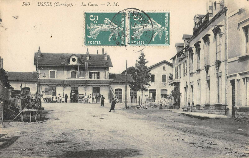 Carte postale ancienne Ussel La Gare (cpa pas courante à Ussel