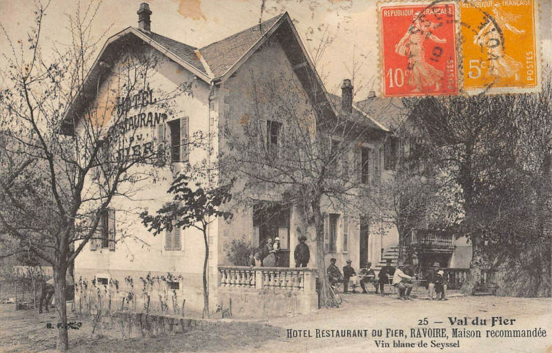 Carte postale ancienne Val Du Fier Ravoire Maison Recommandee