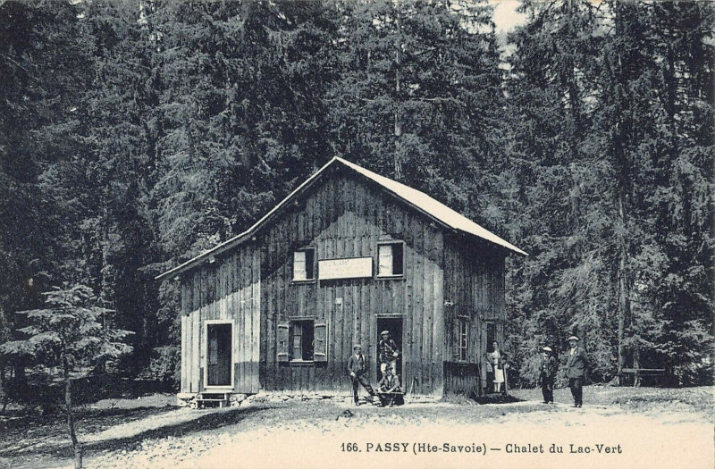 Carte postale ancienne Passy Chalet Du Lac Vert à Passy