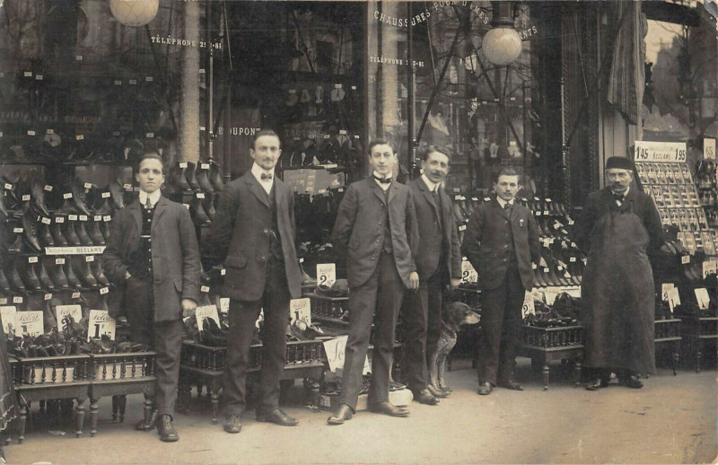 Carte postale ancienne Paris Xe 46 Rue Albony Magasin E.dupont Chausseur Pour Dames Enfants à Paris 10e