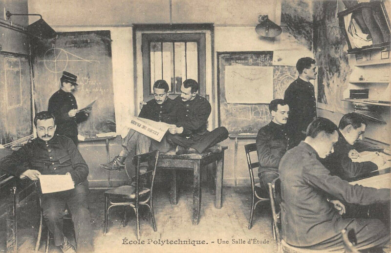 Carte postale ancienne Paris Ecole Polytechnique Une Salle D'Etude à Paris