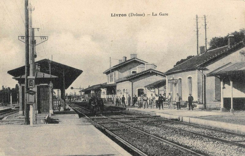 Carte postale ancienne Livron La Gare