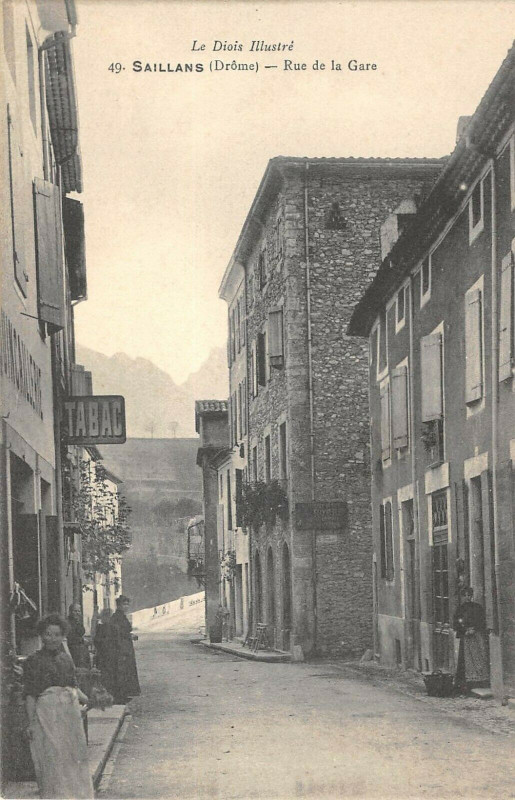 Carte postale ancienne Saillans Rue De La Gare à Saillans
