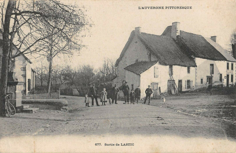 Carte postale ancienne Sortie De Lastic à Lastic