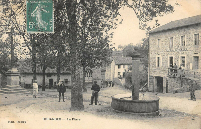 Carte postale ancienne Doranges La Place à Doranges