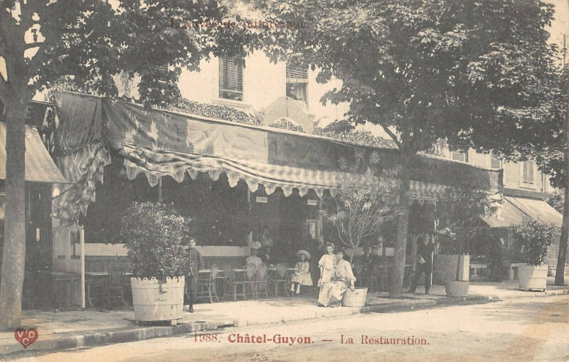 Carte postale ancienne Chatel Guyon La Restauration
