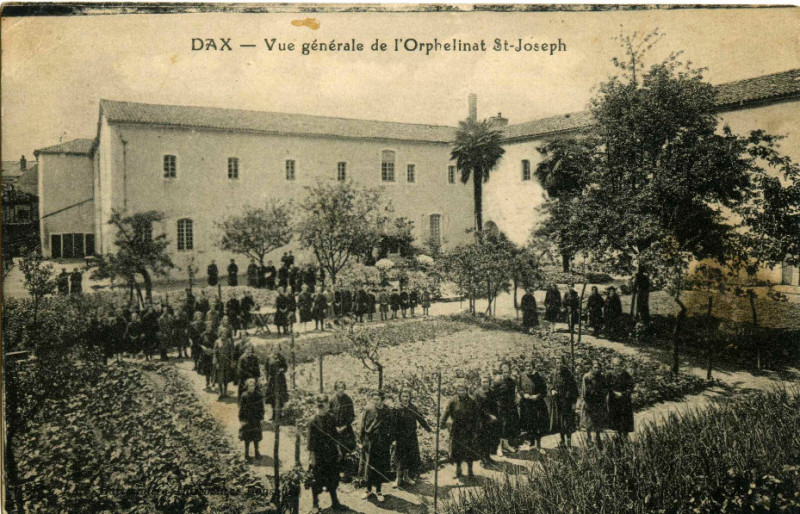 Carte postale ancienne Dax (Landes) - Orphelinat St-Joseph 1