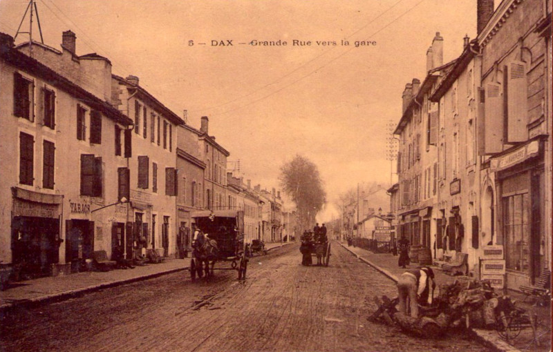 Carte postale ancienne Dax (Landes) - route de Saint-Vincent-de-Paul 20