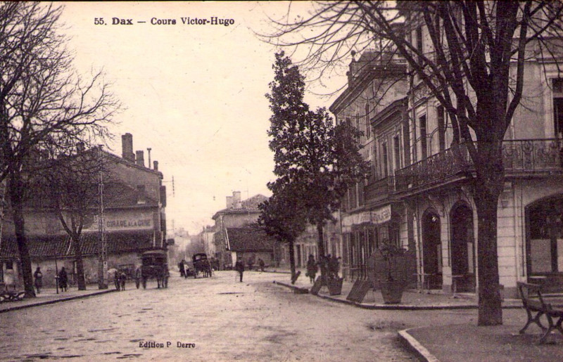 Carte postale ancienne Dax (Landes) - avenue Vixtor-Hugo 6