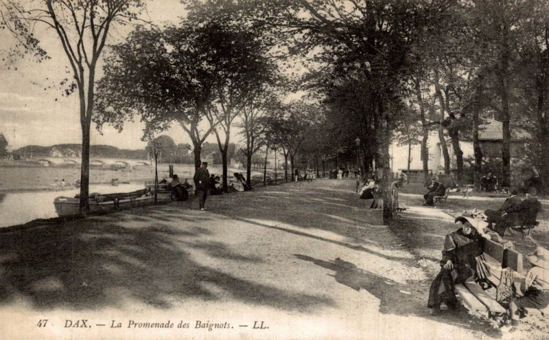 Carte postale ancienne Dax (Landes) - Promennade des Baignots 18