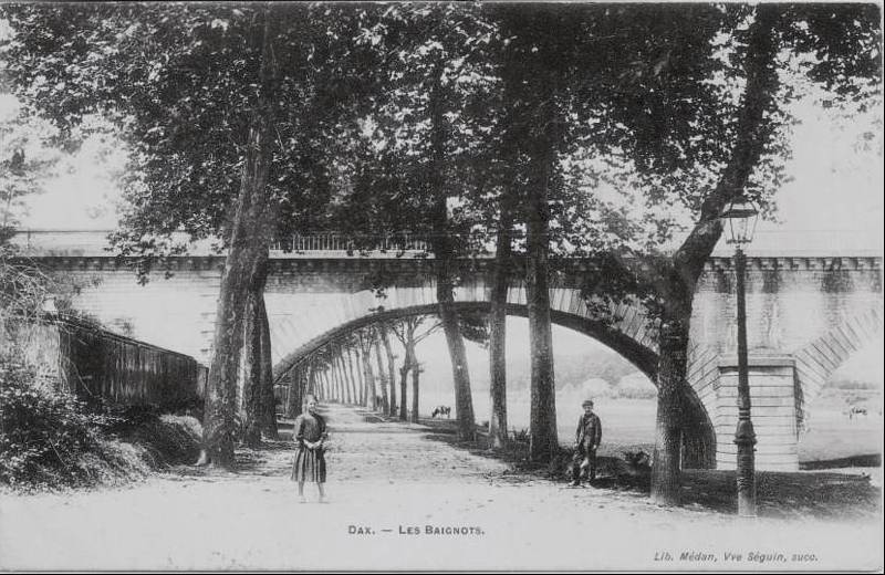 Carte postale ancienne Dax (Landes) - Promennade des Baignots 9