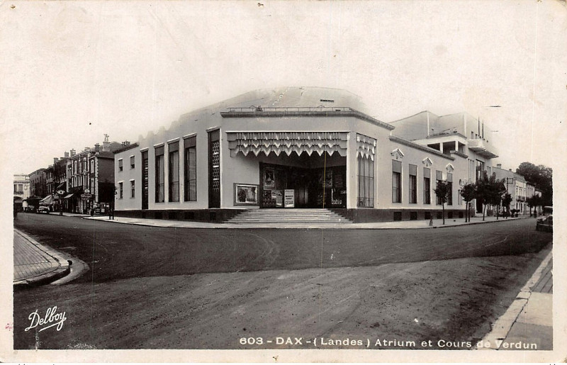 Carte postale ancienne Dax (Landes) - Atrium -Casino 6