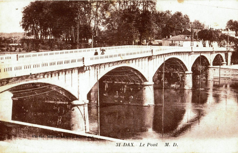 Carte postale ancienne Dax (Landes) - Pont 5b