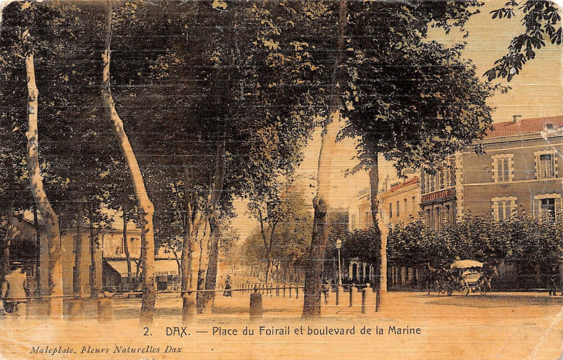 Carte postale ancienne Dax (Landes) - Boulevard de la Marine 1
