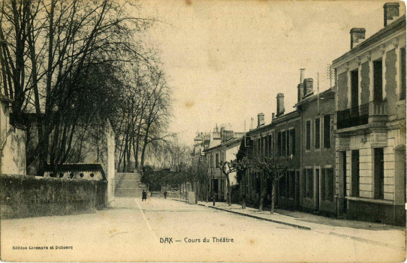 Carte postale ancienne Dax (Landes) - Cours du Théâtre 1