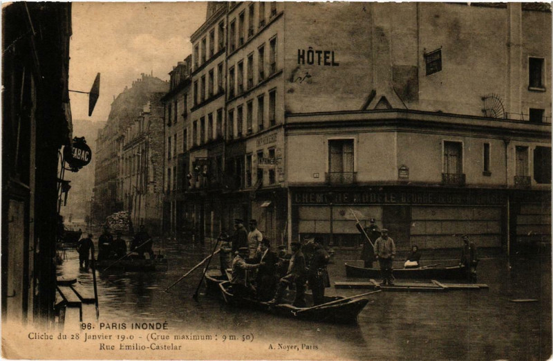Carte postale ancienne Paris Rue Emilio-CASTelar Inondations 1910 à Paris