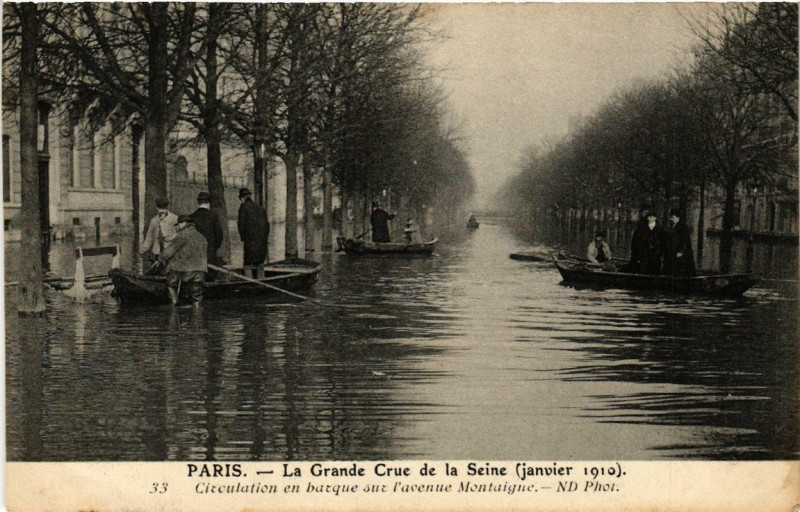 Carte postale ancienne Paris Avenue Montagine Inondations 1910 à Paris