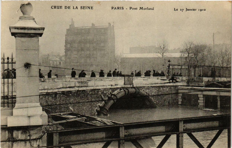 Carte postale ancienne Paris Pont Morland Inondations 1910 à Paris