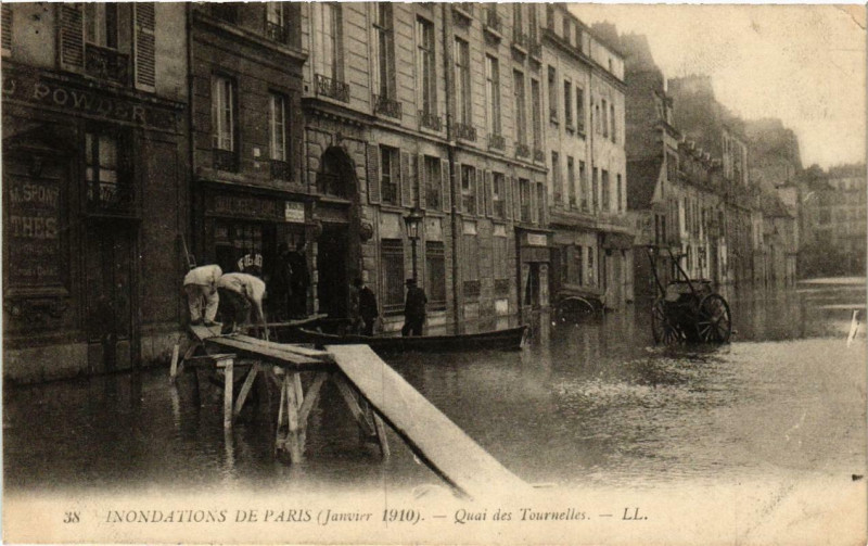 Carte postale ancienne Paris Quai des Tournelles Inondations 1910 à Paris
