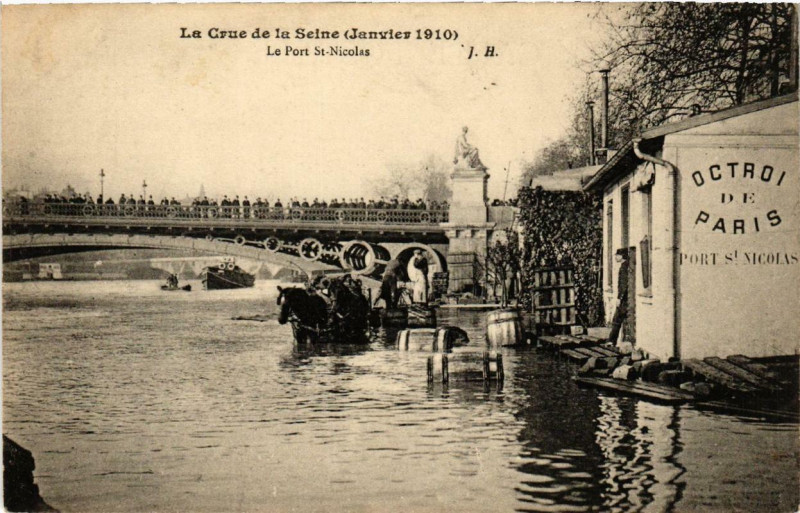 Carte postale ancienne Paris Le Port Saint-Nicolas Inondations 1910 à Paris