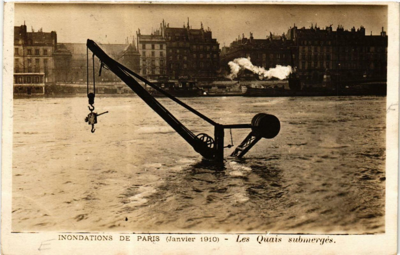 Carte postale ancienne Paris carte photo Les Quais submerges Inondations 1910 à Paris