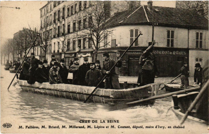 Carte postale ancienne Paris Fallieres Briand Millerand Lepine Inondations 1910 à Paris