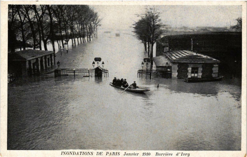 Carte postale ancienne Janvier 1910 - Porte d'Ivry : Barrière de l'Octroi à Paris 13e