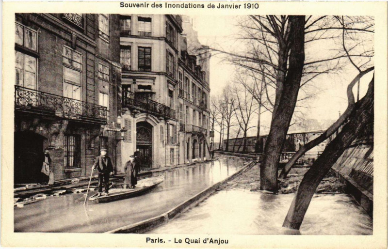 Carte postale ancienne Paris Le Quai d'Anjou Inondations 1910 à Paris