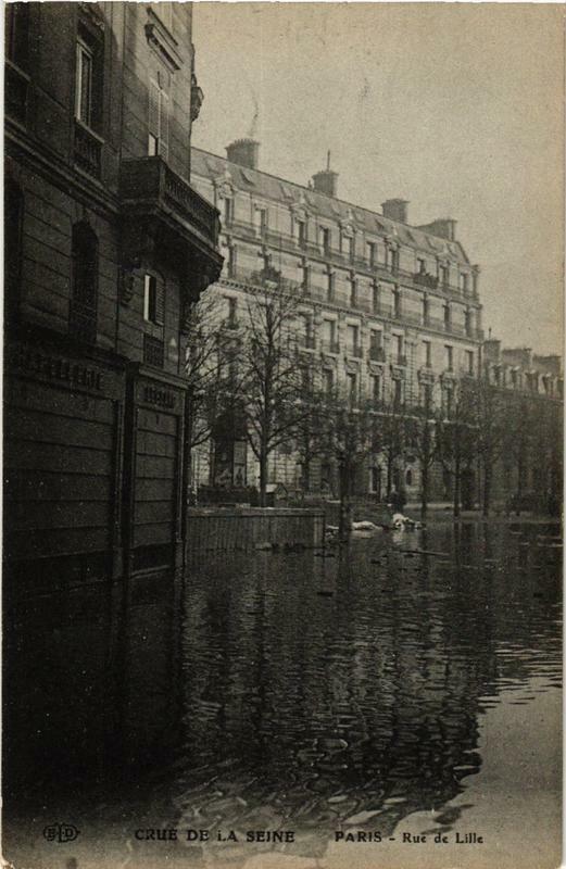 Carte postale ancienne Paris Rue de Lille Inondations 1910 à Paris
