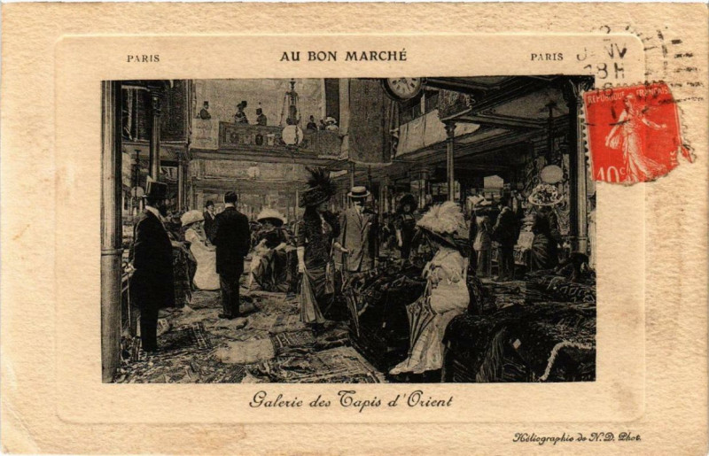 Carte postale ancienne Paris 7e Au Bon Marché Galerie des Tapis d'Orient à Paris 7e