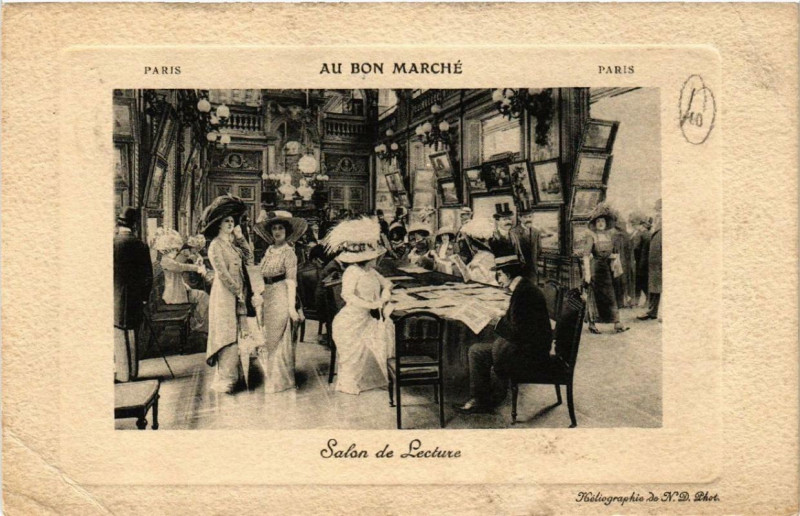 Carte postale ancienne Paris 7e Au Bon Marché Salon de Lecture à Paris 7e