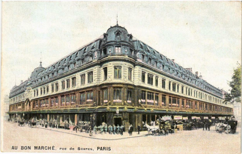 Carte postale ancienne Paris 7e Au Bon Marché Rue de Sevres à Paris 7e
