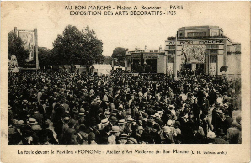 Carte postale ancienne Paris 7e Au Bon Marché Le Pavillon Pomone Expo 1925 à Paris 7e