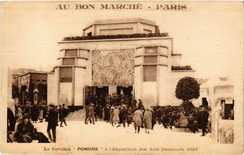 Carte postale ancienne Paris 7e Au Bon Marché Le Pavillon Pomone Expo 1925 à Paris 7e