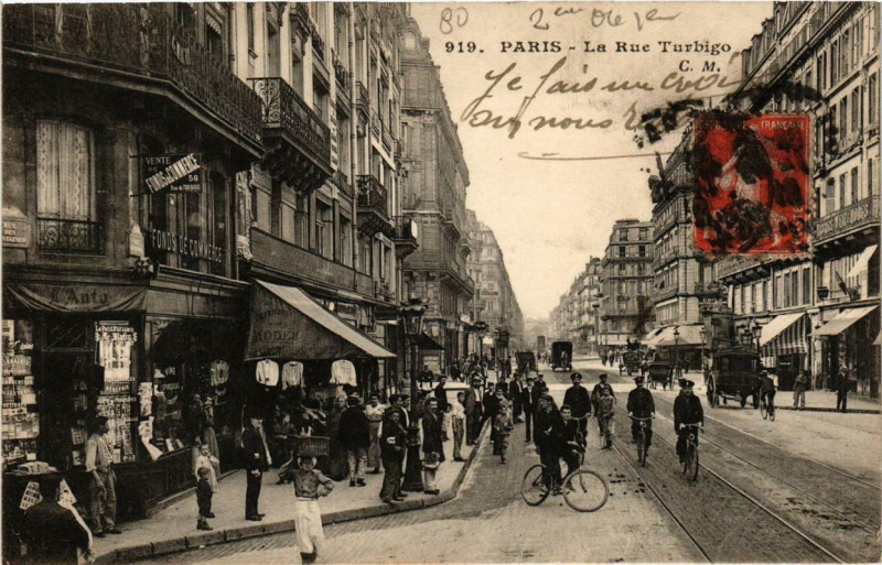 Carte postale ancienne Paris 2e Rue Turbigo. à Paris 2e