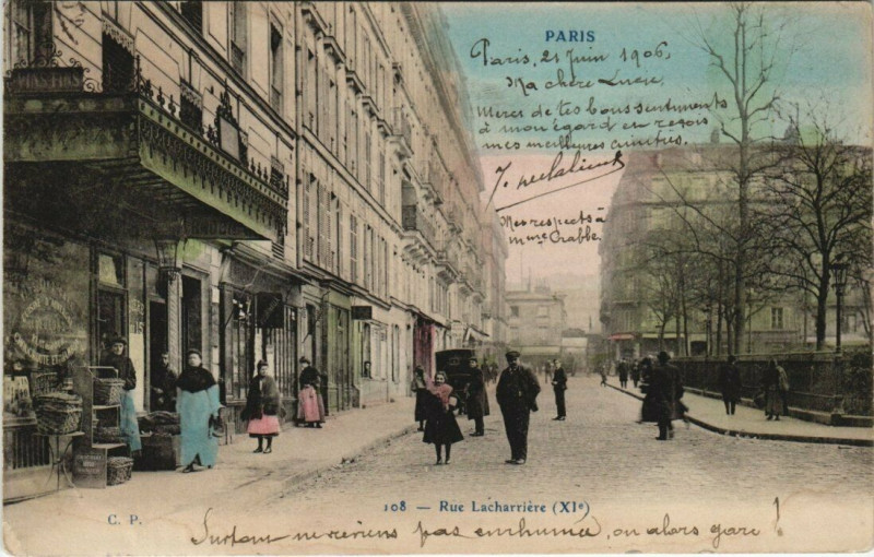 Carte postale ancienne Paris 11e - Rue Lacharriere à Paris 11e