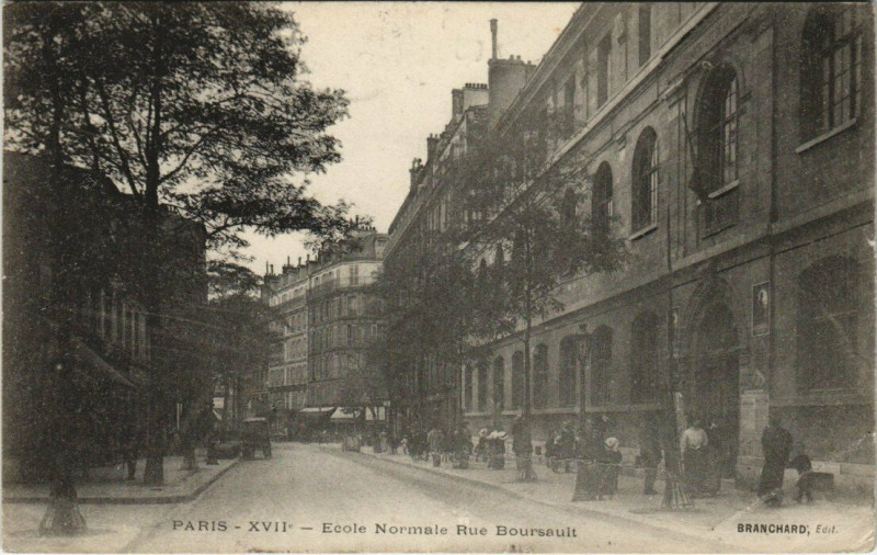 Carte postale ancienne Ecole Normale - Rue Boursault à Paris 17e