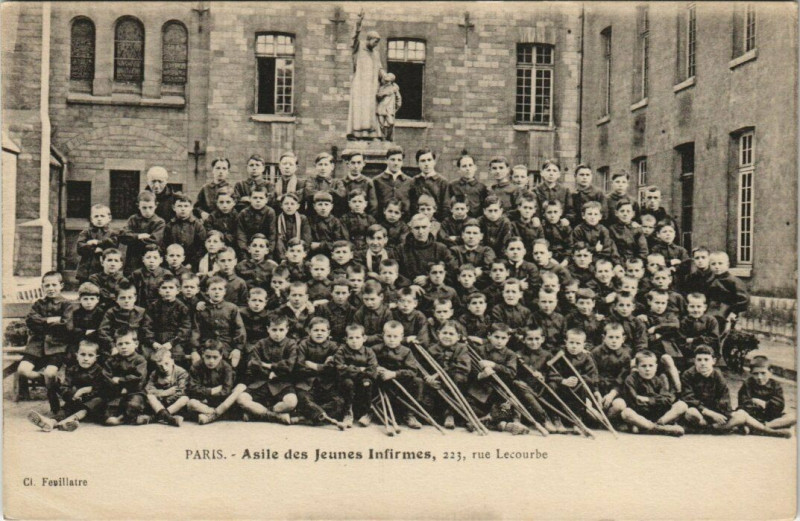 Carte postale ancienne Asile des Jeunes Infirmes - rue Lecourbe à Paris 15e
