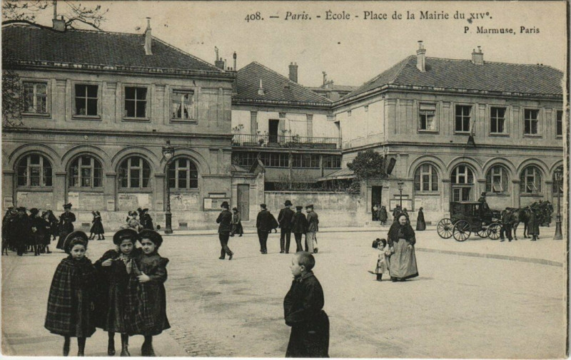 Carte postale ancienne Ecole - Place de la Mairie du XIVe à Paris 14e