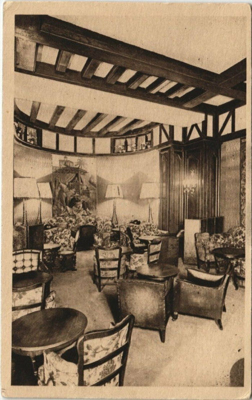 Carte postale ancienne Paris 9e - Le Berry - Les Fumoirs à Paris 9e