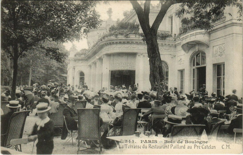 Carte postale ancienne Bois de Boulogne - La Terrasse du Restaurant Paillard au Pré Catelan à Paris 16e
