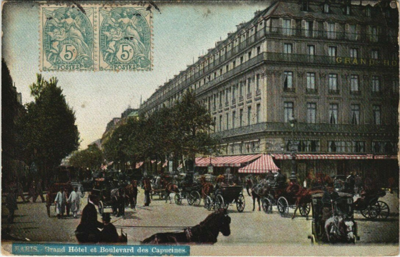 Carte postale ancienne Paris 9e - Grand Hotel et Boulevard des Capucines à Paris 9e
